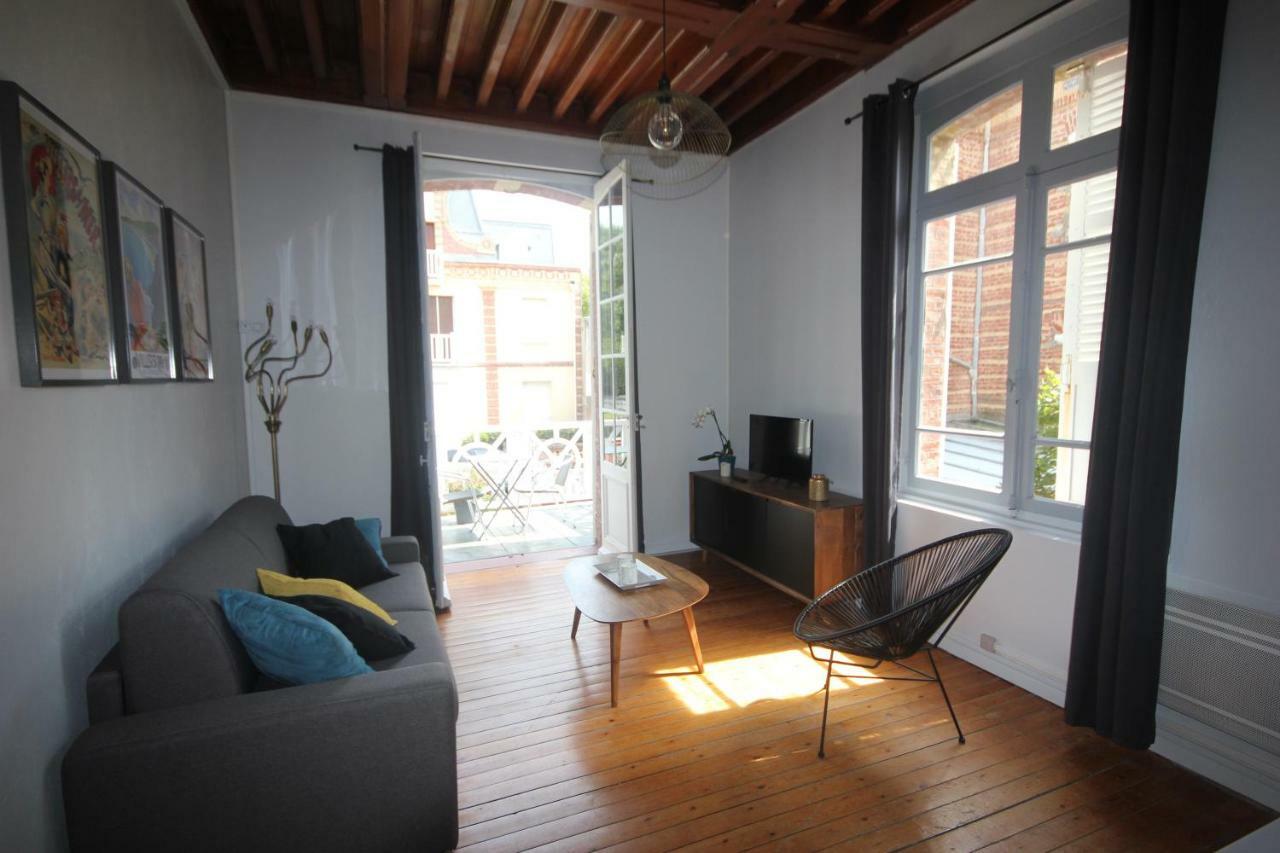 Appartement Studio + terrasse centre-ville Villers Sur Mer Extérieur photo